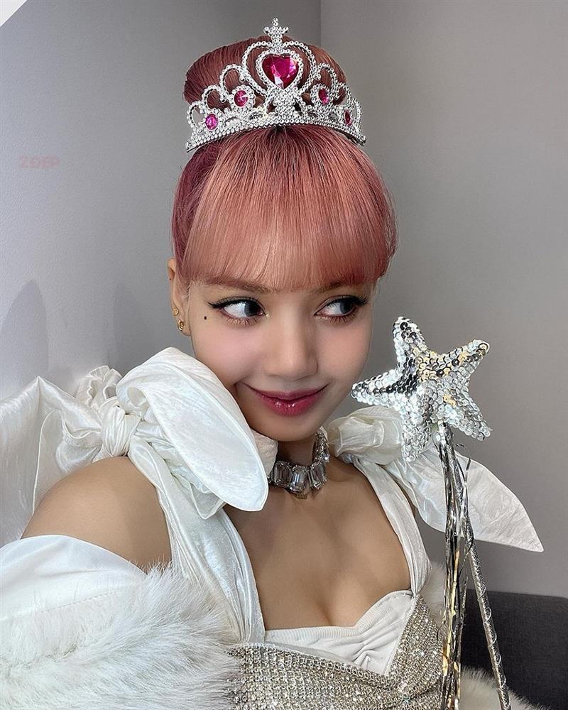 Song Hye Kyo đeo bộ trang sức 100K mà tưởng hàng cao cấp-6