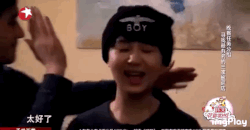 Dương Tử có nhiều hành động từ kém duyên đến phản cảm-3