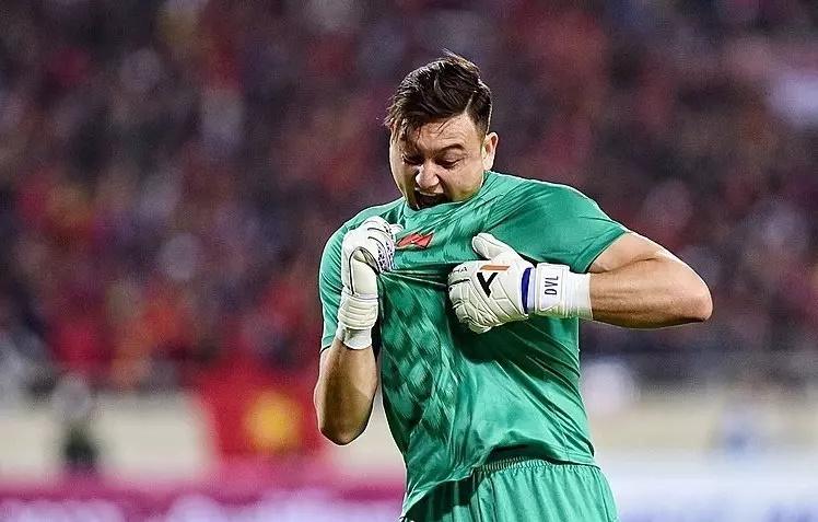 Đặng Văn Lâm âm thầm về nước, người thân ngỡ ngàng bật khóc-1