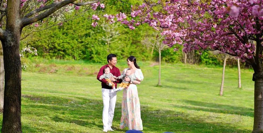 Diện mạo đổi khác cặp song sinh của Shark Hưng và vợ Á hậu-5