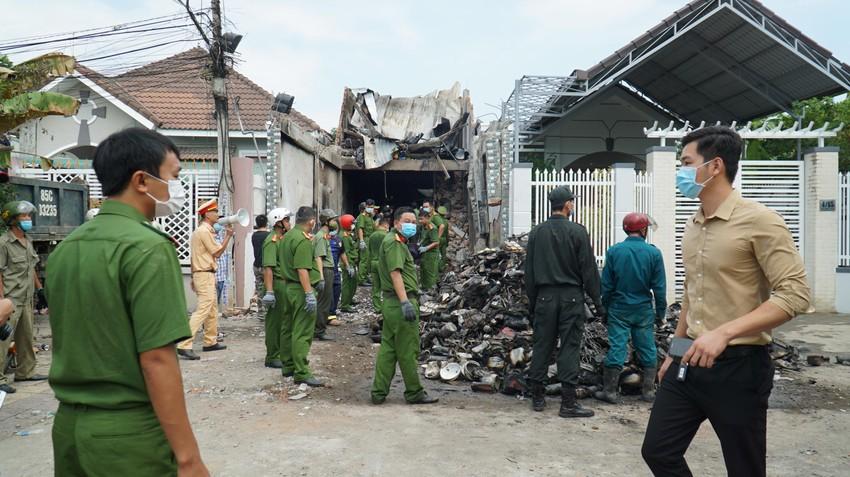 Tìm thấy thi thể 3 mẹ con trong căn nhà cháy ở Ninh Thuận-4
