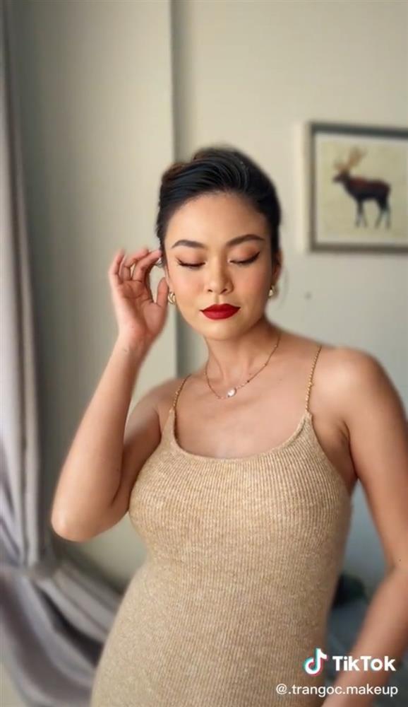 Mâu Thủy nghi bầu bí vì vòng 2 nhô cao khi diện đồ rộng-8