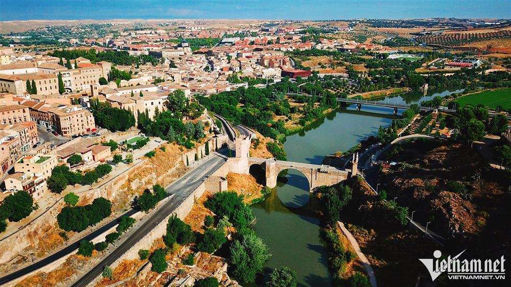 Toledo, phố cổ 2000 năm tuổi ở Tây Ban Nha-2
