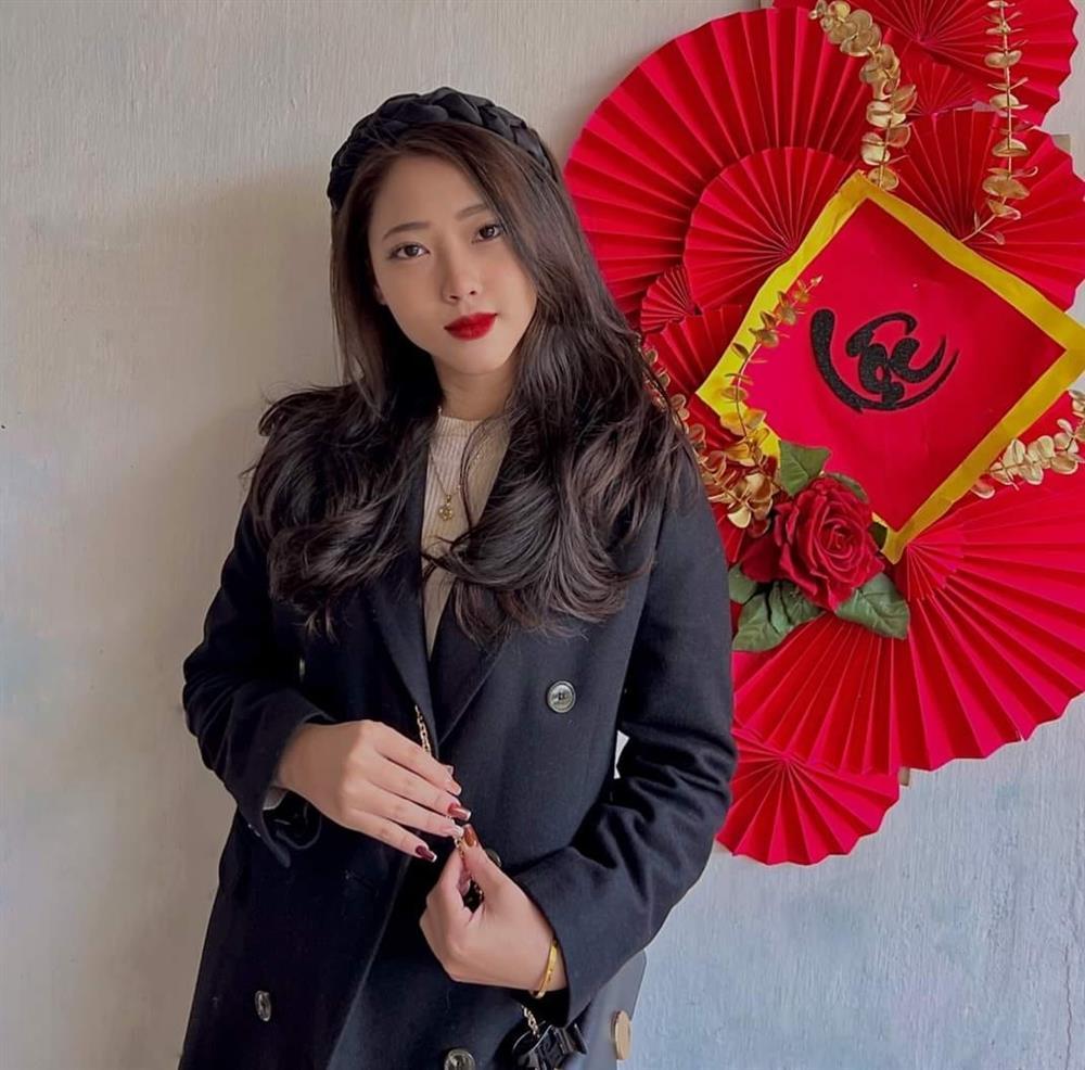 Xót xa cảnh tổ chức sinh nhật cho cô gái mất tích bí ẩn bên bờ sông-2