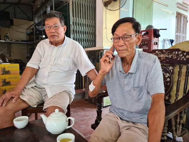 Nghẹt thở giải cứu bé trai bị siết cổ, nhốt trong tủ đông-2