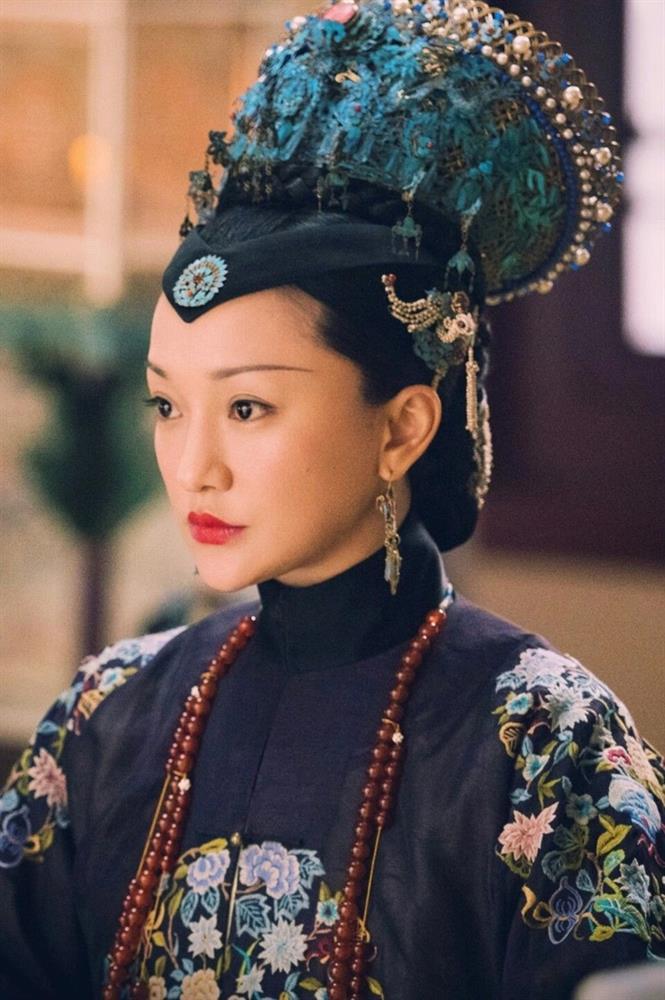 Nhìn Mai Phương đội vương miện gợi nhớ hình ảnh Ô Lạp Na Lạp Thị-3