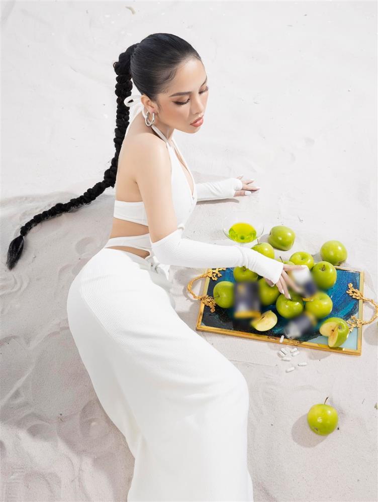 Chị dâu Bảo Thy diện bikini, phát sốt vòng một ngồn ngộn-11