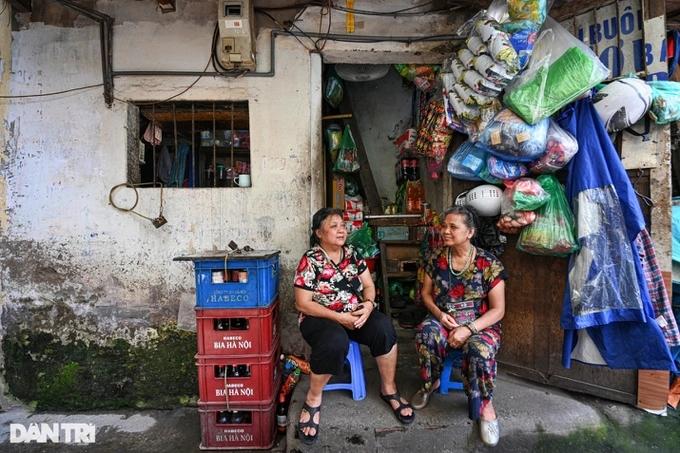 Chuyện đời buồn của gia đình ba thế hệ sống trong căn nhà 6m2 ở Hà Nội-13