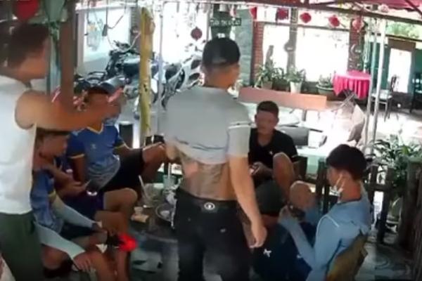 Cãi nhau chỉ vì mượn điếu cày, 1 thanh niên bị phang tử vong-2