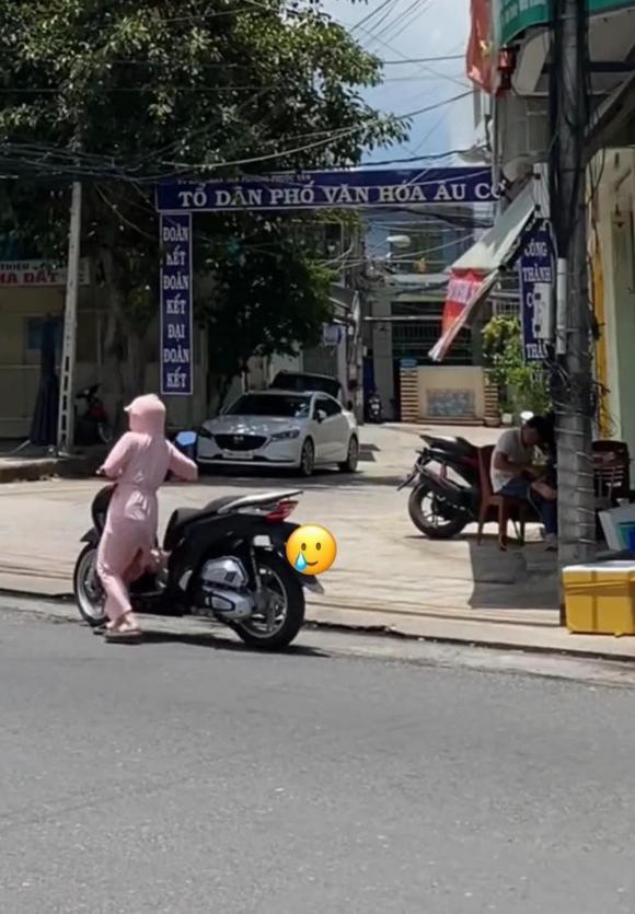 Cảnh đỗ xe cồng kềnh của cô gái khiến dân tình toát mồ hôi-2