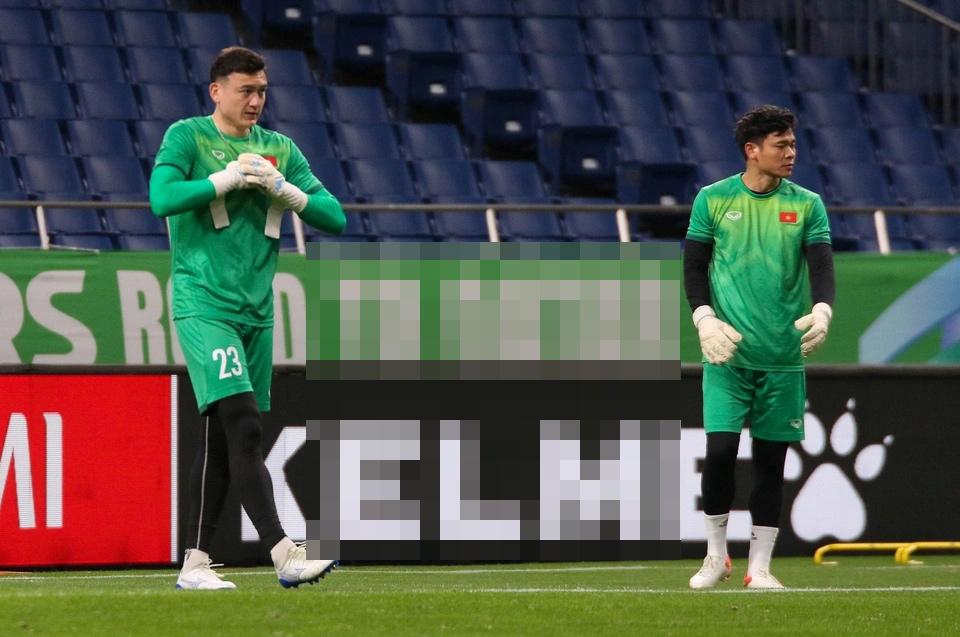 Văn Lâm chọn bước lùi về V.League-1