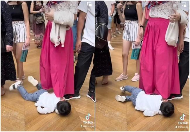 Con trai Á hậu Thanh Tú ăn vạ mẹ từ mặt đất lên đến máy bay-3