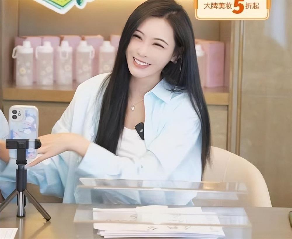 Tình địch Từ Hy Viên bị khán giả mắng chửi thê thảm-1