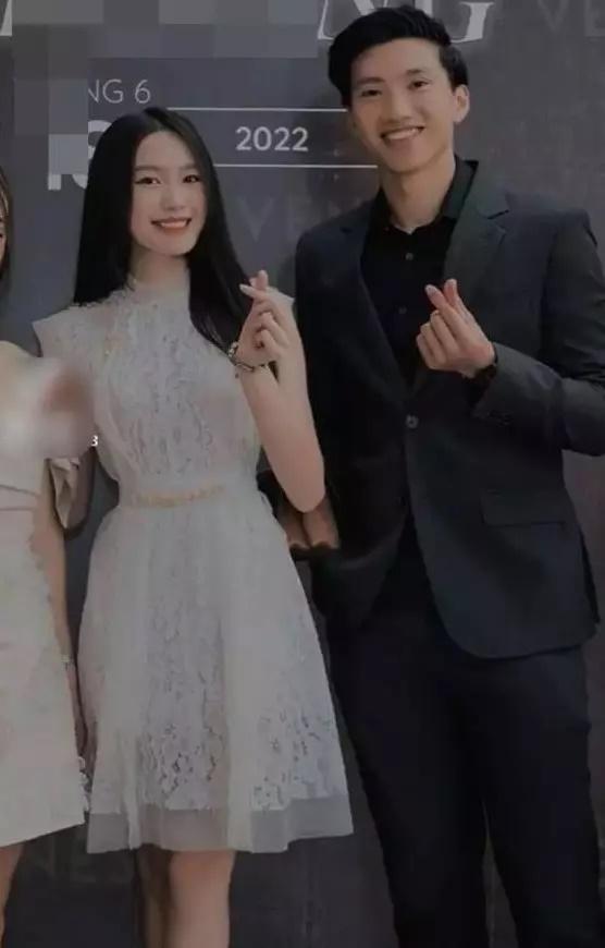 Đoàn Văn Hậu xác nhận yêu Doãn Hải My, tung loạt hình cực tình-9