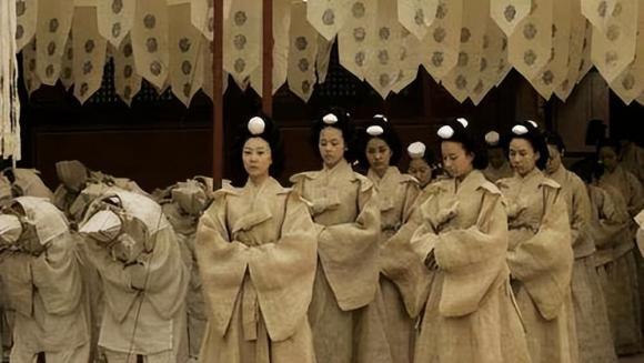 Phận đời của những phi tần không muốn bị tuẫn táng cùng Hoàng đế-3