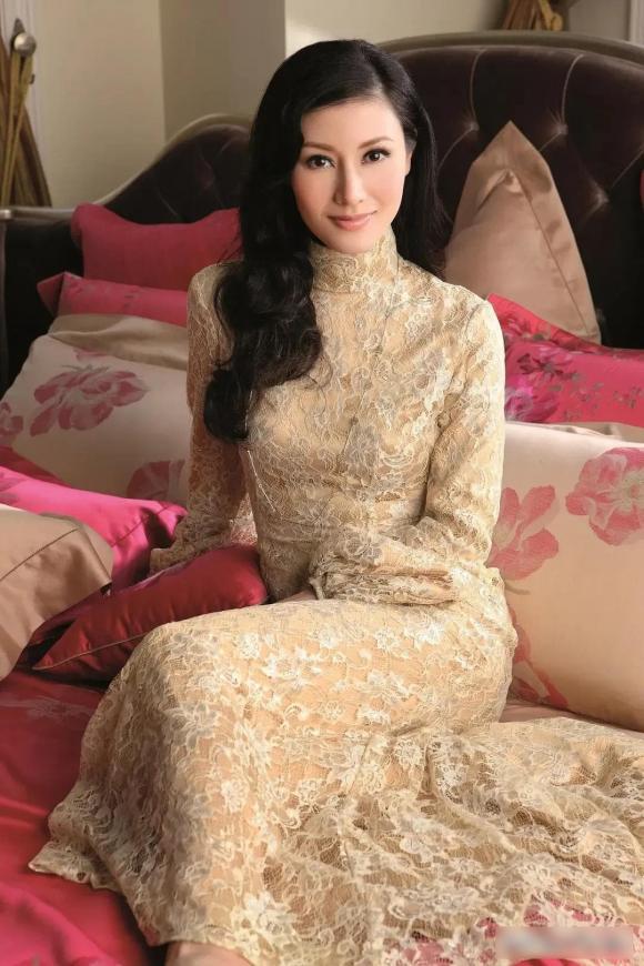 Bỏ tất cả để kết hôn Hoa hậu, Hứa Tấn Hanh 60 tuổi không ai quan tâm-3