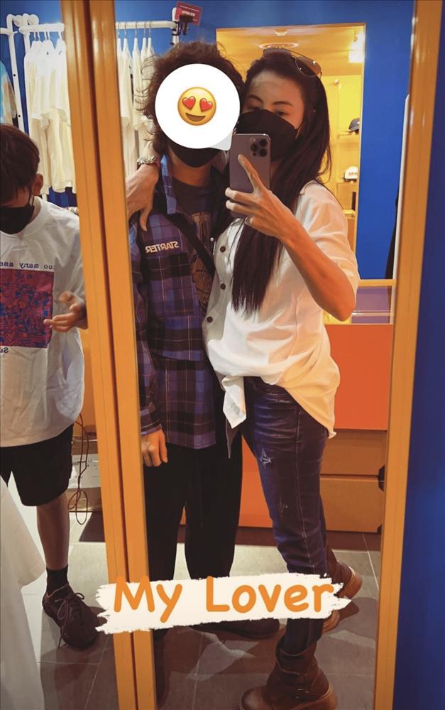 Trương Bá Chi hiếm hoi xuất hiện cùng cha đẻ con trai thứ 3?-2