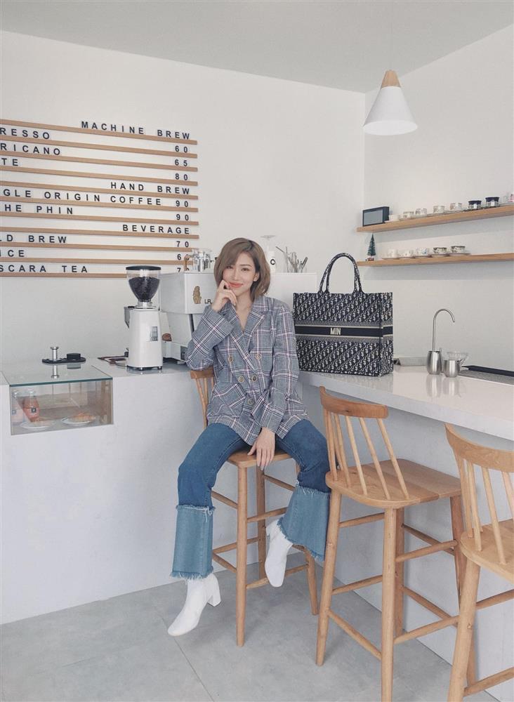 Min và 16 Typh bị bắt gặp ở sân bay, gu thời trang gây tranh cãi?-8