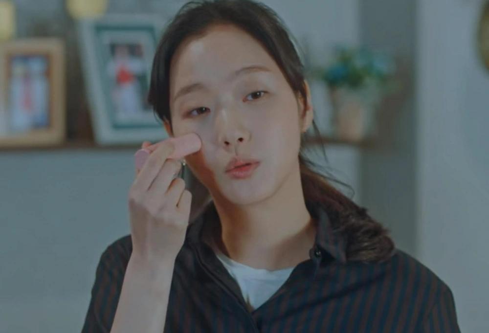 Khán giả tranh cãi vì tuýp kem màu hồng trong phim Hàn Quốc-2