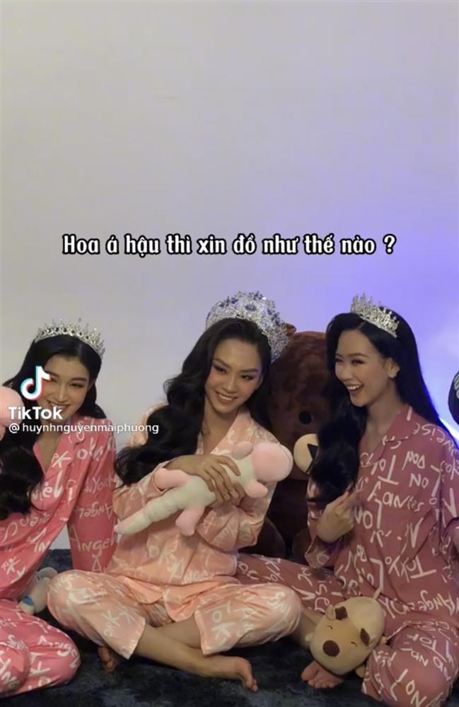 Top 3 Miss World và Miss Universe 1 trời 1 vực khi mặc đồ ngủ-1