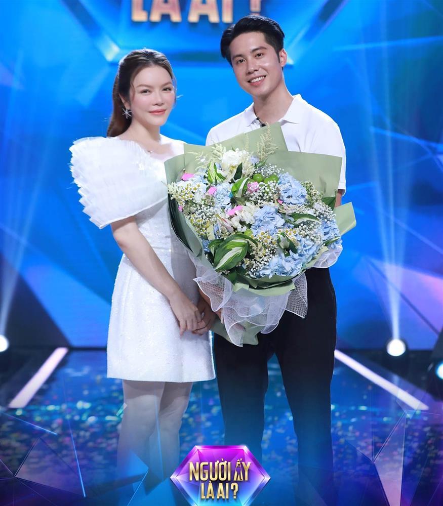 Dân mạng khó chịu Lý Nhã Kỳ khóc lóc, nhõng nhẽo tuổi 40-2