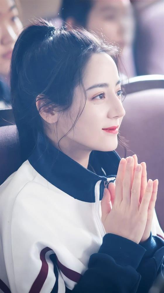 4 nàng thơ của Cố Mạn: Triệu Lệ Dĩnh hay Nhiệt Ba hợp vai hơn?-8