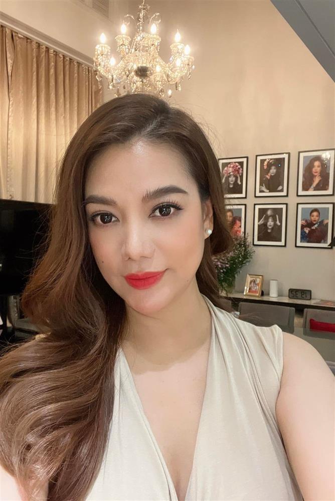 Tin showbiz Việt ngày 16/8: Huy Khánh lo khi con trai lên bàn mổ-14