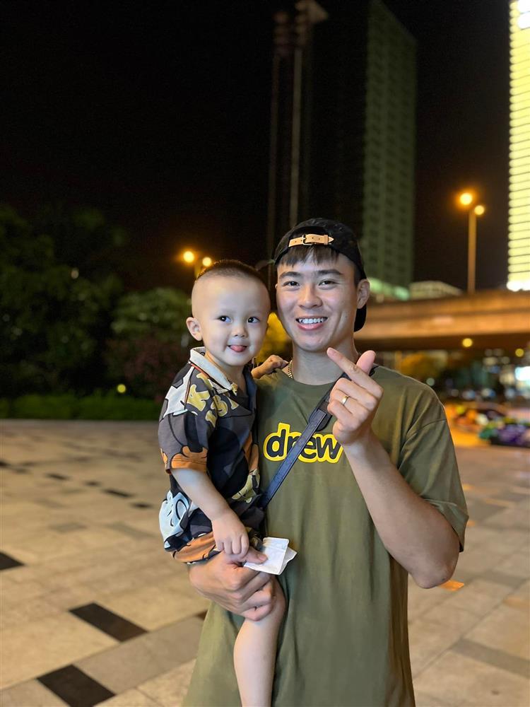 Đỗ Duy Mạnh làm tiệc linh đình cho quý tử, Hoàng Bách góp vui-5