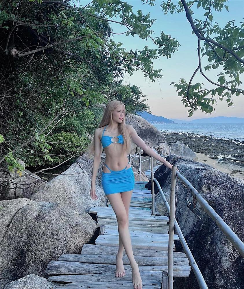 Diện bikini giả nội y, Thiều Bảo Trâm, Midu khoe cơ bụng số 11-1