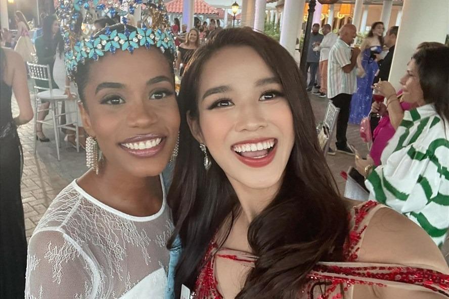 Đỗ Thị Hà đọ sắc tới 4 Miss World, có thắng được ai?-8