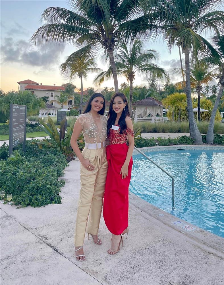 Đỗ Thị Hà đọ sắc tới 4 Miss World, có thắng được ai?-11