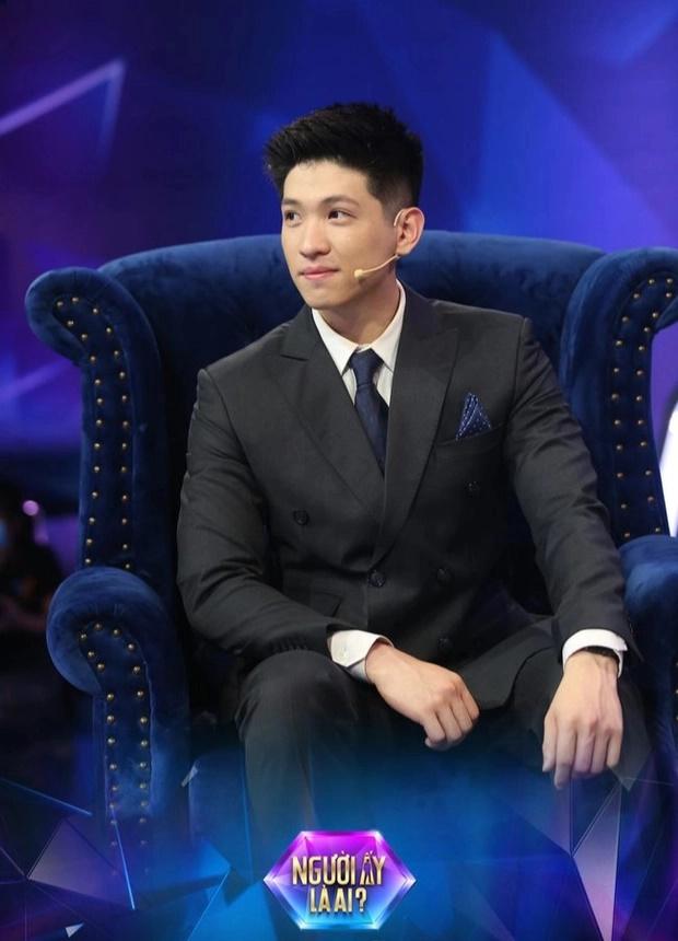 Info nam chính đầu tiên ngồi ghế nóng Người Ấy Là Ai-1