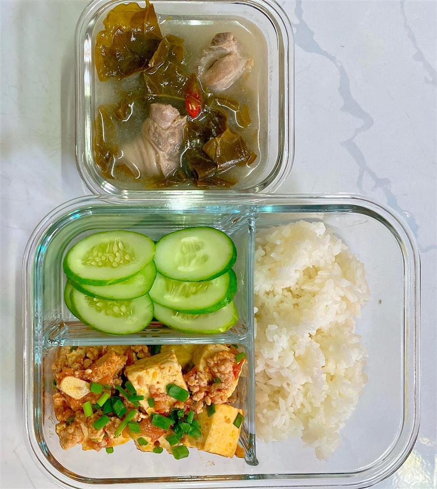 Vợ người ta khoe loạt siêu phẩm cơm hộp cho chồng mang đi làm-7