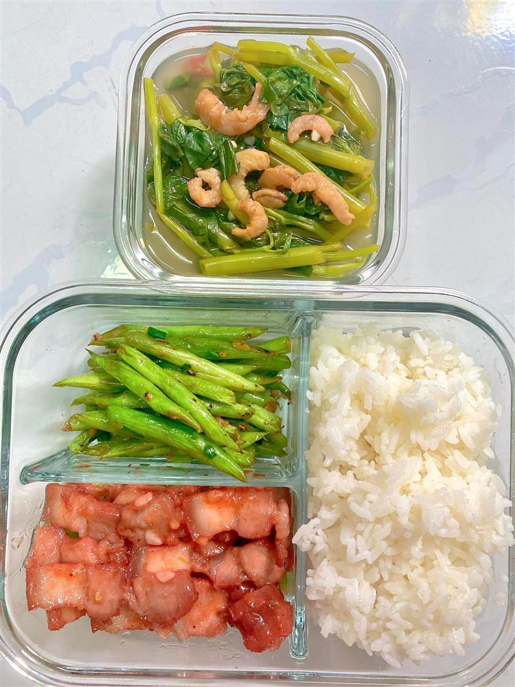 Vợ người ta khoe loạt siêu phẩm cơm hộp cho chồng mang đi làm-8