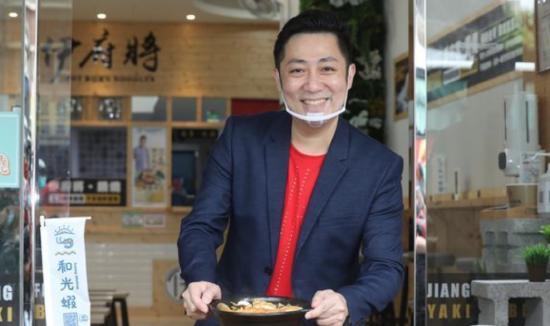 Ngôi sao xứ Đài nhảy lầu vì nợ nần, tử vong tại chỗ-1