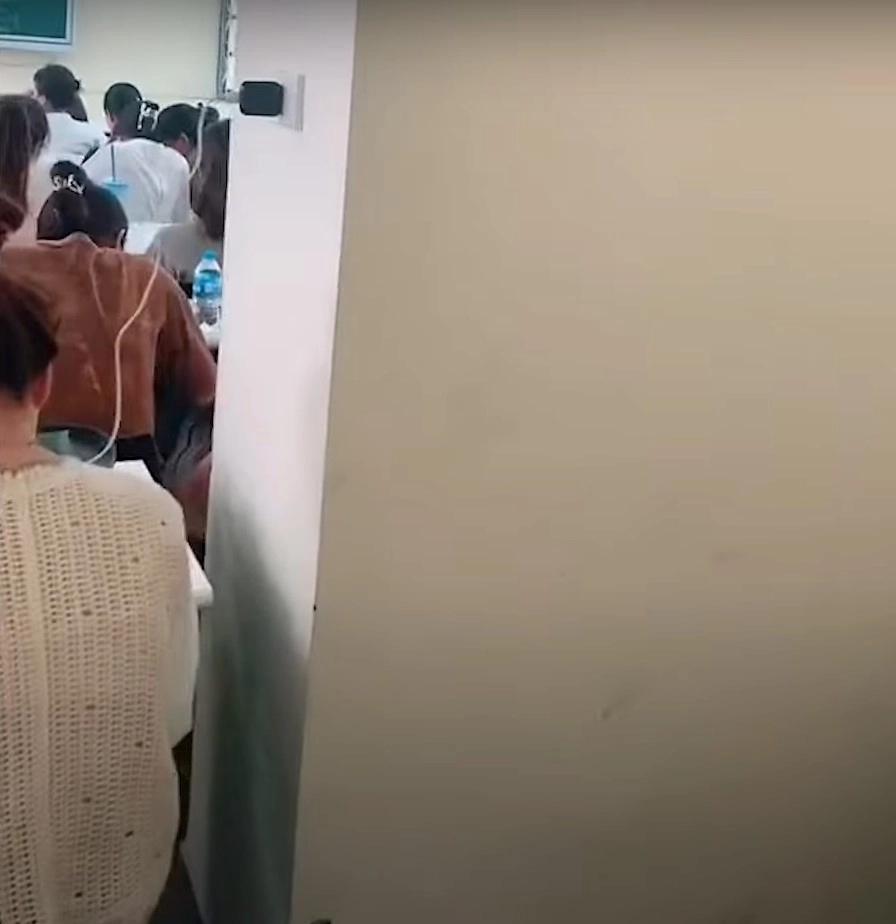 Thực hư thông tin phòng học có chỗ dành riêng cho sinh viên cá biệt-2