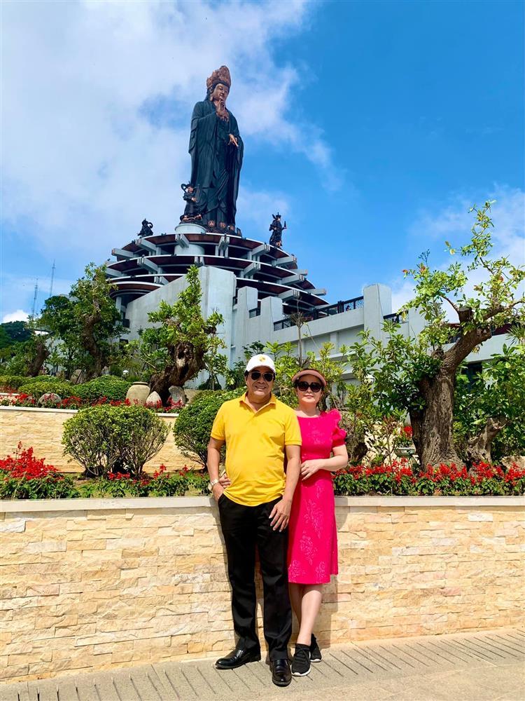 Bố mẹ chồng Lê Âu Ngân Anh sống sang chảnh, du lịch khắp nơi-6