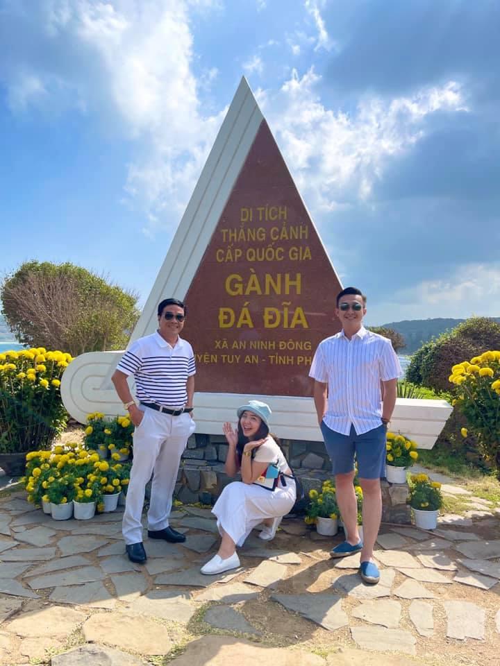 Bố mẹ chồng Lê Âu Ngân Anh sống sang chảnh, du lịch khắp nơi-12