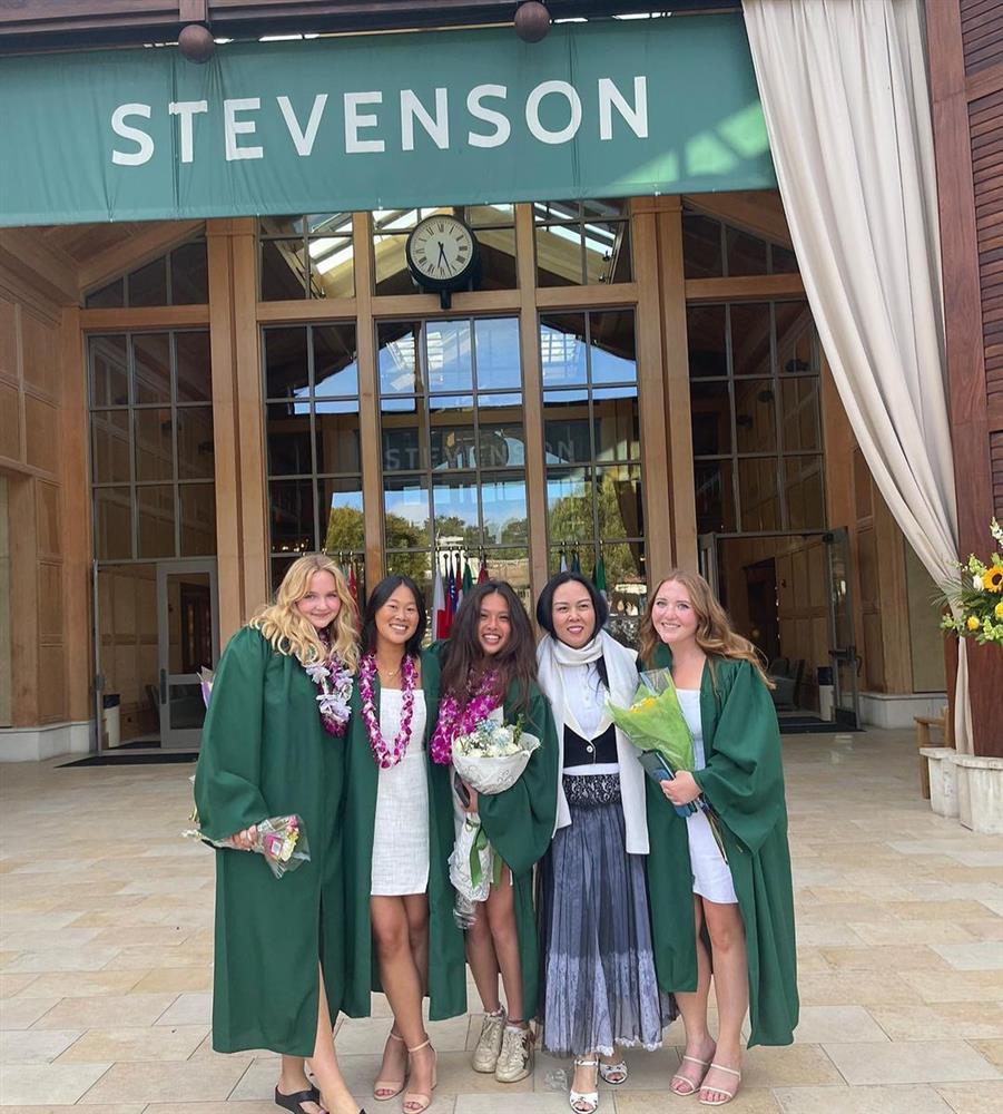 Gu mặc phóng khoáng của con gái Phượng Chanel-11