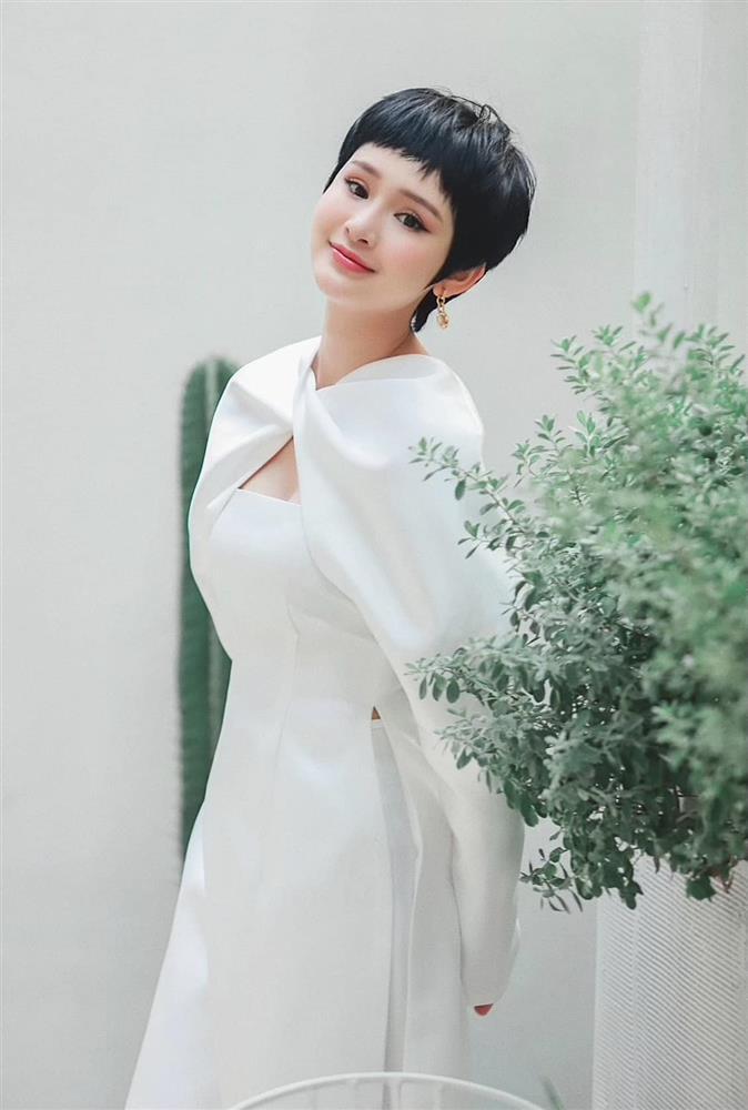 Hiền Hồ luyện thanh trở lại, tái xuất sau drama anh em nương tựa?-5