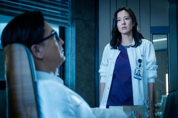 Phim TVB gây bức xúc vì tình tiết phi lý-3