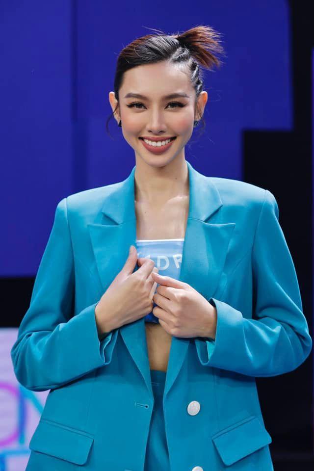 Thùy Tiên thử gắn mái ngố giống Hà Anh, fan tràn vào chê tới tấp-11