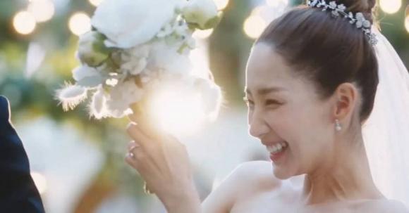 Nữ hoàng dao kéo Park Min Young gây hãi với phần cổ nhăn nhúm-4