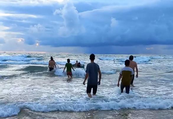 Thêm người hùng qua đời sau khi cứu 5 du khách đuối nước ở Phú Quốc-1