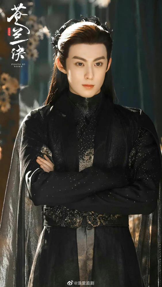 Vương Hạc Đệ đẹp đôi với Ngu Thư Hân, đứng cạnh mỹ nhân khác như cô - cháu-1