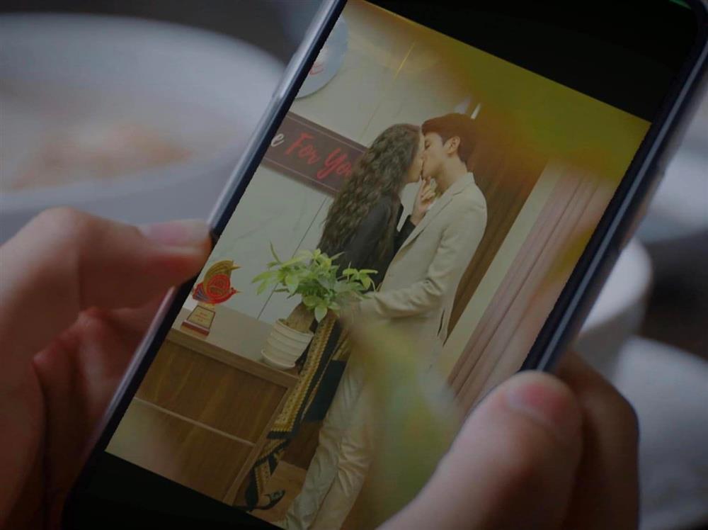 Tin showbiz Việt ngày 18/8: Thanh Thảo ngỡ ngàng góc khuất Hồng Ngọc-3