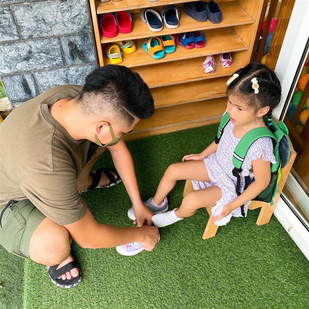 Tin showbiz Việt ngày 18/8: Thanh Thảo ngỡ ngàng góc khuất Hồng Ngọc-7