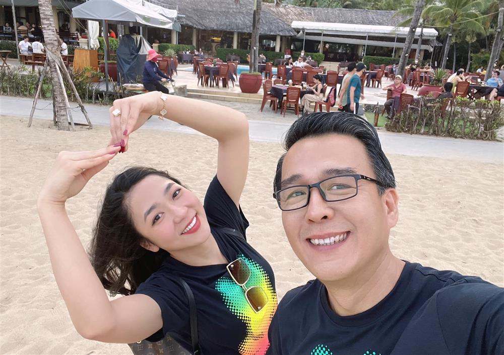 Tin showbiz Việt ngày 18/8: Thanh Thảo ngỡ ngàng góc khuất Hồng Ngọc-13