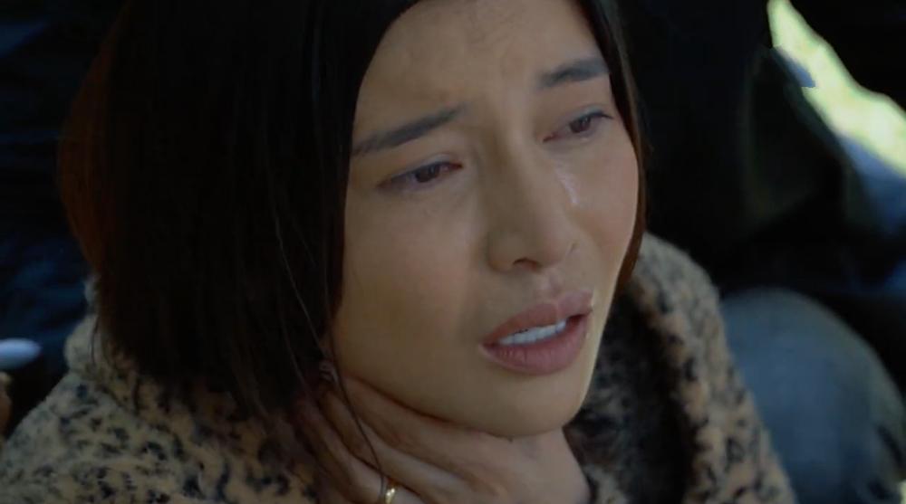 Cao Thái Hà suýt chết ngạt khi bị bạn diễn bóp cổ-4