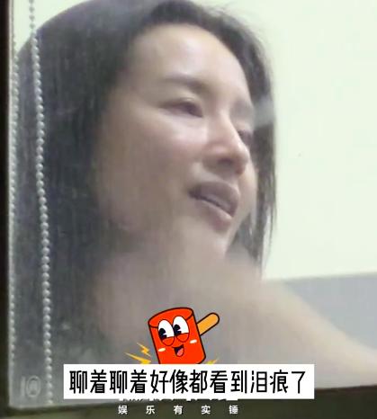 Chúc Anh Đài Đổng Khiết lộ ảnh thân mật người đàn ông lạ-2